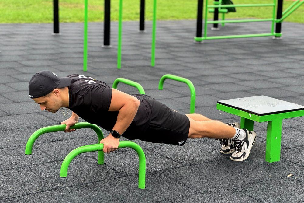 Kültéri street workout edzés győri edzőparkban
